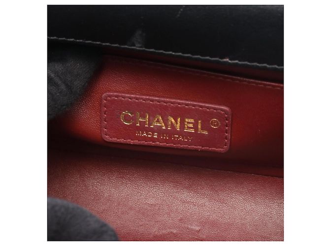 Timeless Borsa a Spalla Chanel Black Matelassé Nero - vista 4