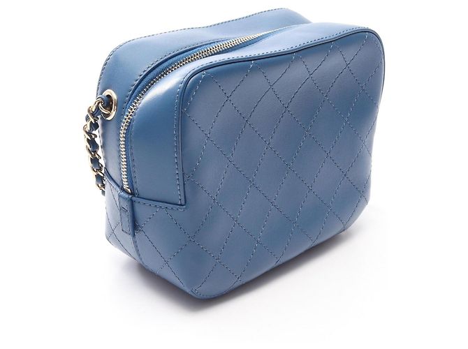Camera Borsa a tracolla piccola Chanel Matelassé Blu - vista 2