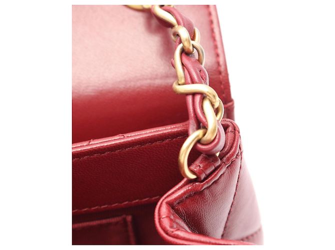 Borsa a tracolla Chanel Matelassé Small in Bordeaux Bordò - vista 7