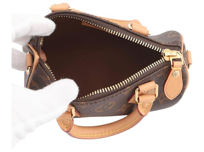 Bolso Louis Vuitton Monogram Nano Speedy Castaño - vista 6
