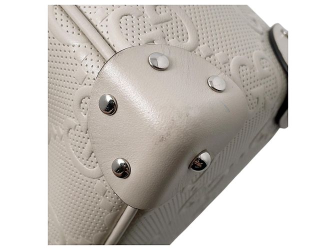 Borsa a tracolla Gucci in pelle bianca con logo GG in rilievo Bianco - vista 7
