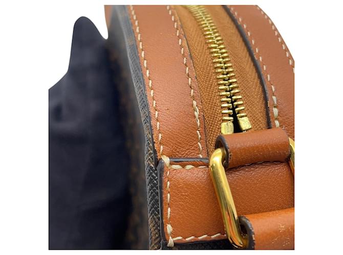 Céline Borsa a tracolla rotonda Celine Triomphe Marrone - vista 8