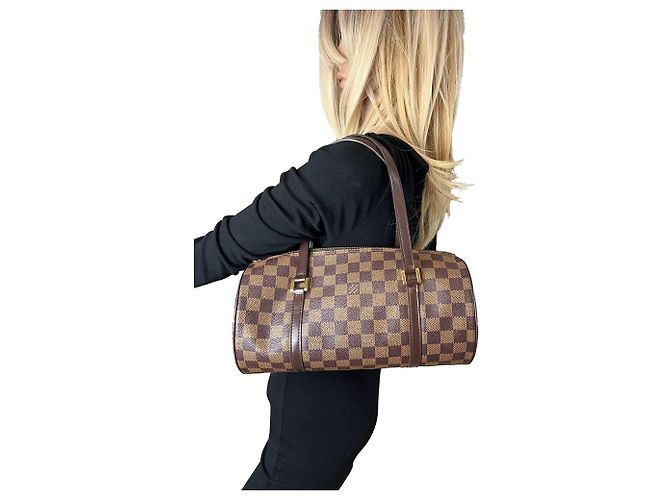 Borsa a Spalla Louis Vuitton Papillon 30 Damier Ebene Marrone - vista 10