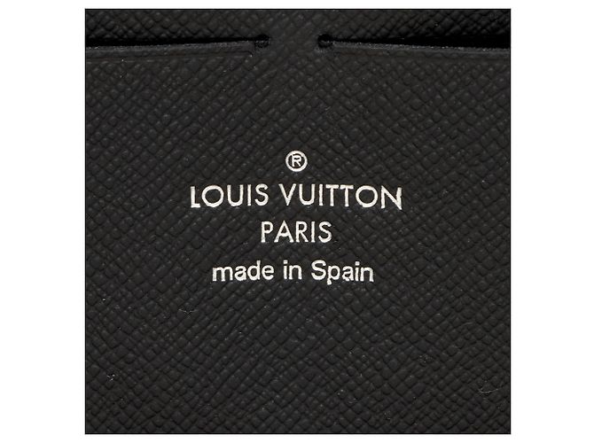 Portafoglio Organizer Zippy in Pelle Taiga Louis Vuitton Nero - vista 7