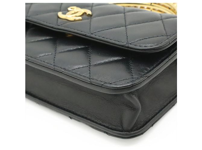 Borsa in pelle Chanel Matelasse Coco Mark Nero - vista 3