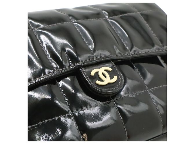 Bolso de cadena Chanel 2.55 Chocolate Bar en piel charol Negro - vista 8