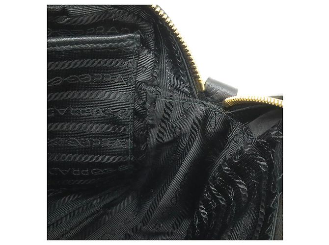 Borsa a tracolla in pelle Prada VITELLO PHENIX Nero - vista 9