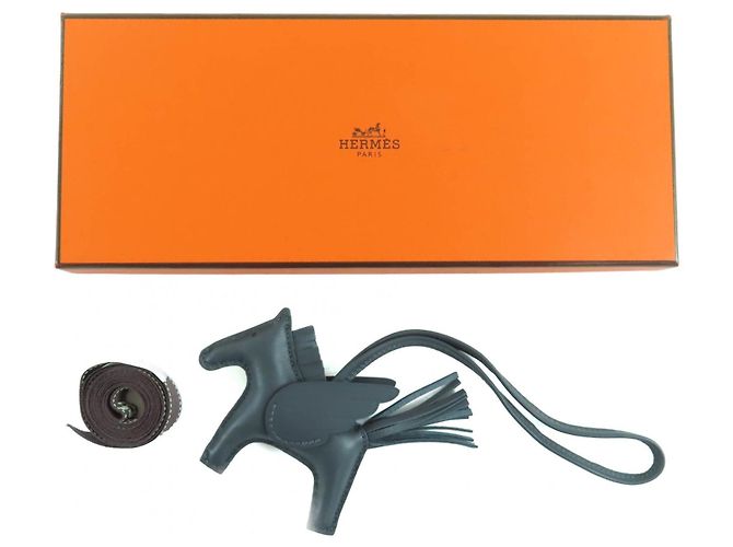 Charm Hermès Rodeo Pegasus PM Marrone - vista 2