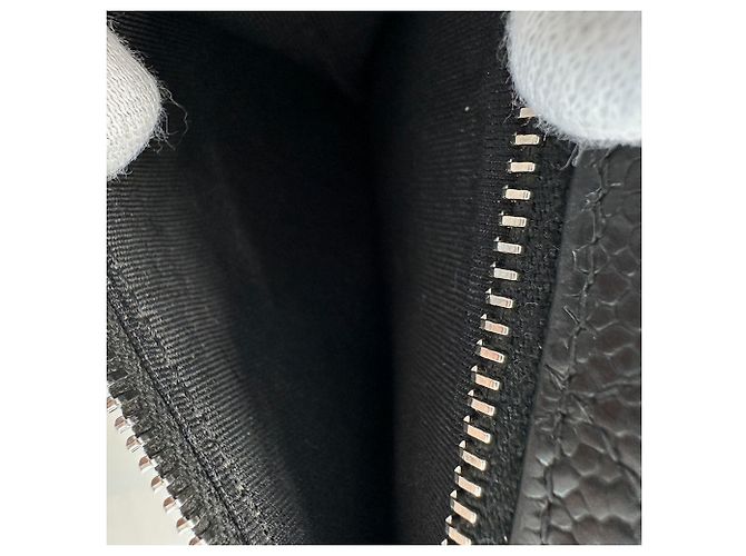 Portafoglio bi-fold matelassé da donna Chanel Nero - vista 11