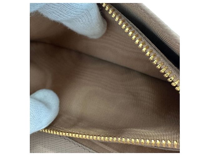 Cartera larga de cuero Saffiano rosa Prada - vista 11