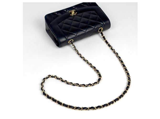 Borsa a Spalla Chanel Diana Matelassé Single Flap Chain Nero - vista 11