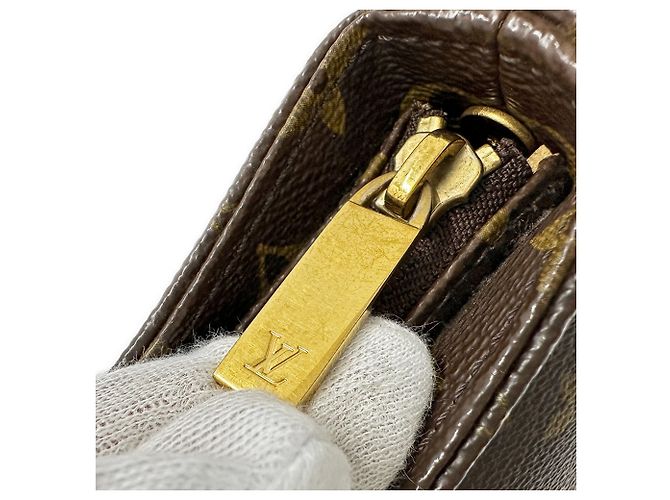 Borsa a Spalla Louis Vuitton Monogram Looping MM Marrone Monogramma - vista 15