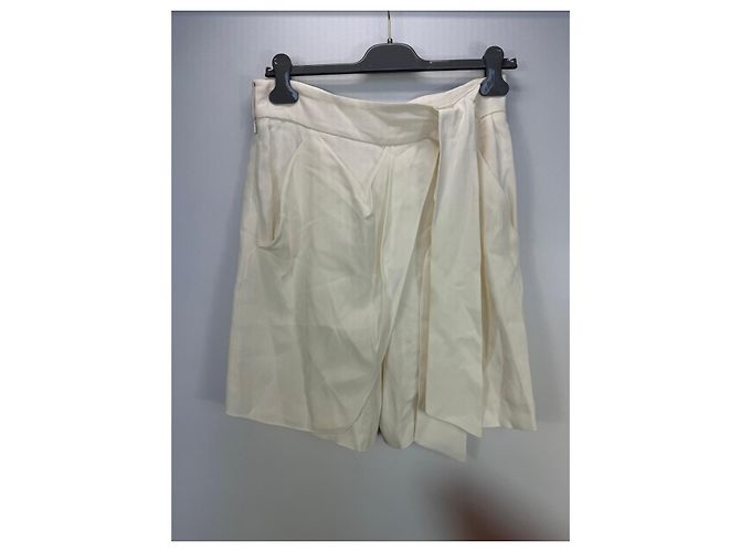 Chloé Short Transpassado em Acetato e Viscose Off-White Branco - vista 2