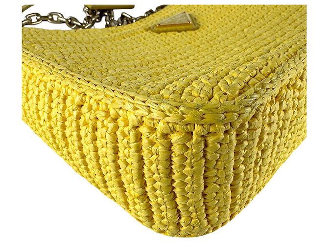 Borsa a tracolla in rafia gialla Prada Giallo - vista 8