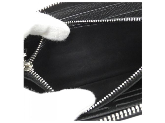 Louis Vuitton Taiga Zippy Wallet Black - view 9