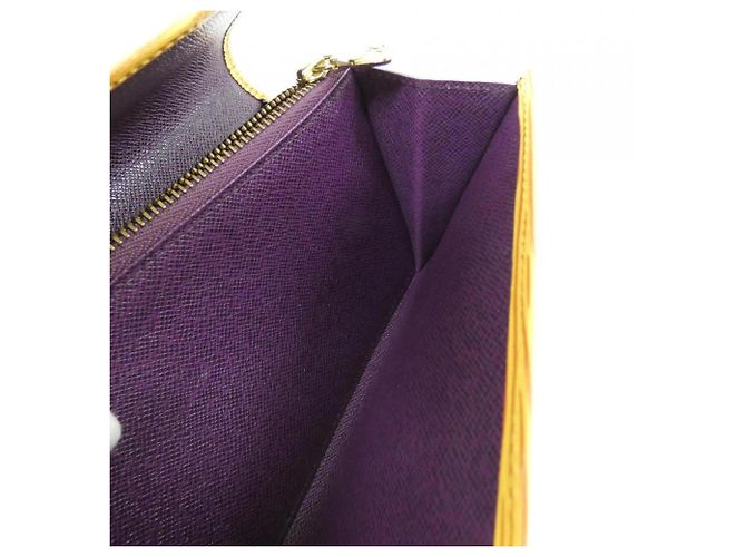 Louis Vuitton Epi Pochette Porte Monnaie Credit Wallet - vista 9