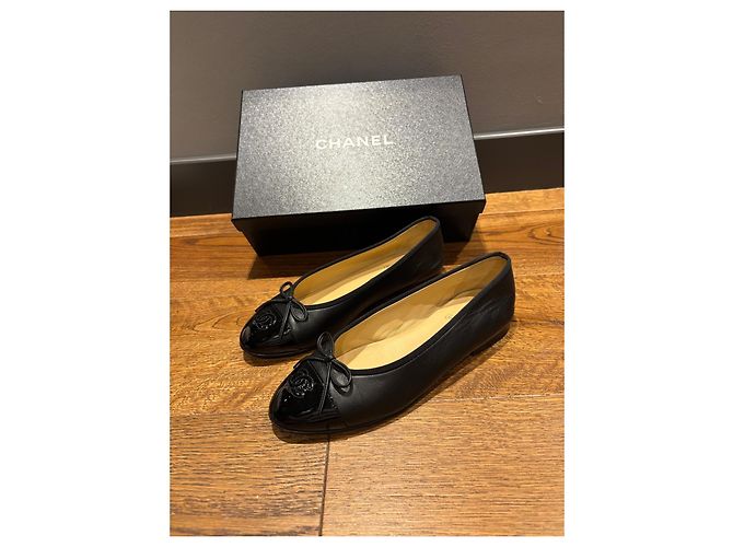 Chanel Bailarinas de punta reforzada en cuero negro - vista 6