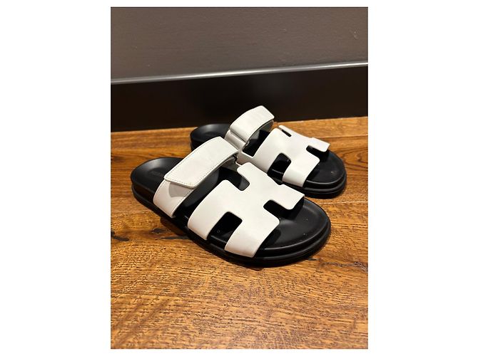 Hermès Chypre Leder Sandalen Weiß 39 Schwarz - Ansicht 2
