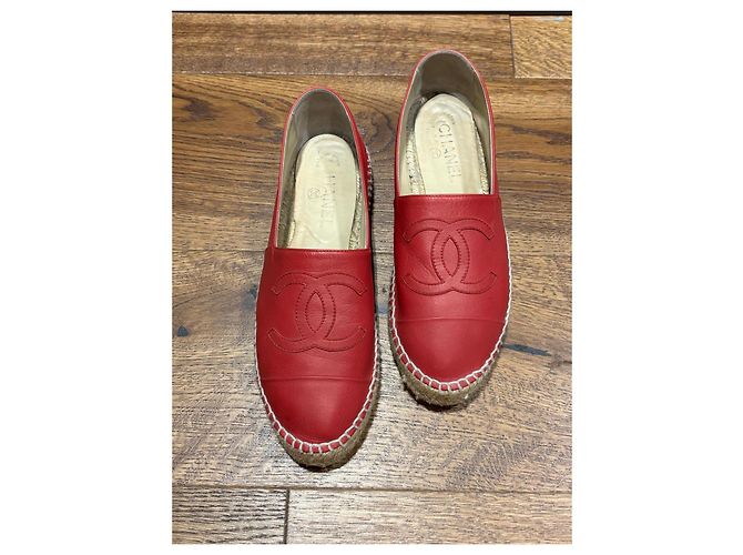 Chanel Espadrilles aus rotem Leder mit CC-Logo - Ansicht 6