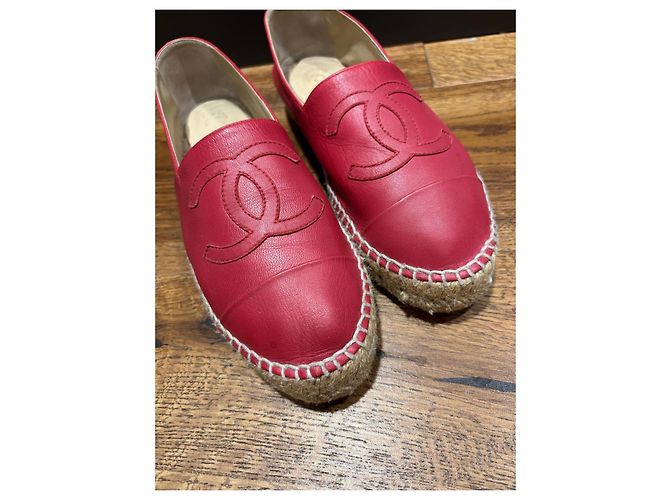 Chanel Espadrilles aus rotem Leder mit CC-Logo - Ansicht 8