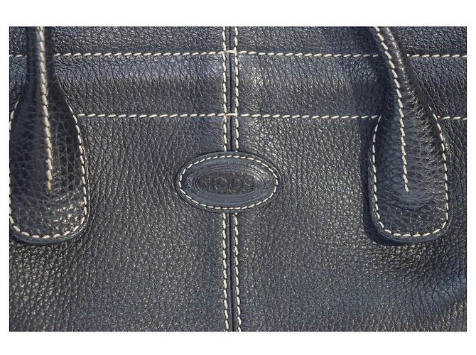 Borsa a tracolla TOD'S in pelle martellata nera con cuciture a contrasto e sacca protettiva Nero - vista 14