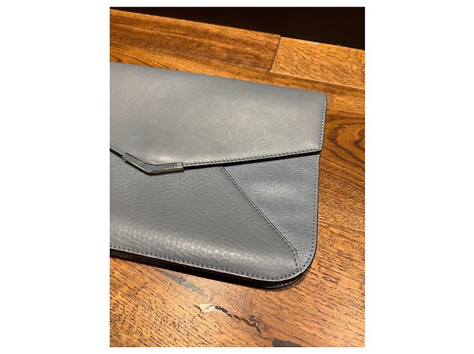 Fendi Clutch a Busta in Pelle Grigia Grigio - vista 8
