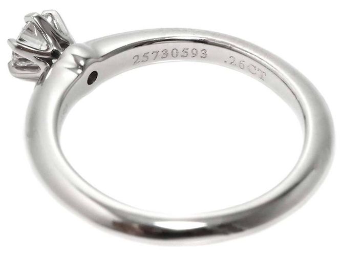 Tiffany & Co. Solitärring aus Platin - Ansicht 4