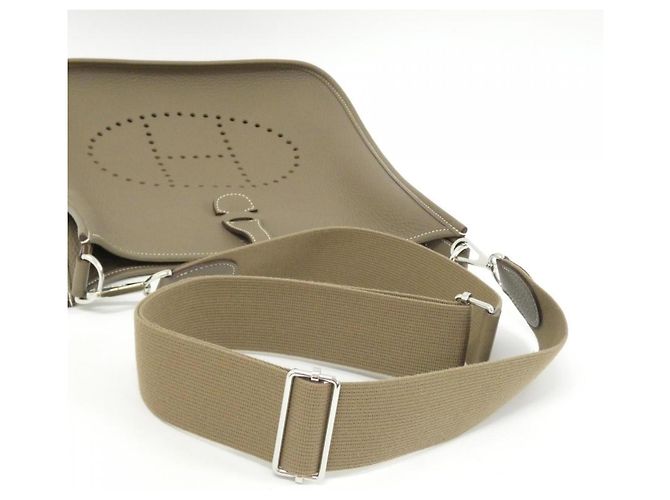 Hermès Borsa a tracolla Hermes Evelyne 3 PM in Etoupe Gray Taupe - vista 5