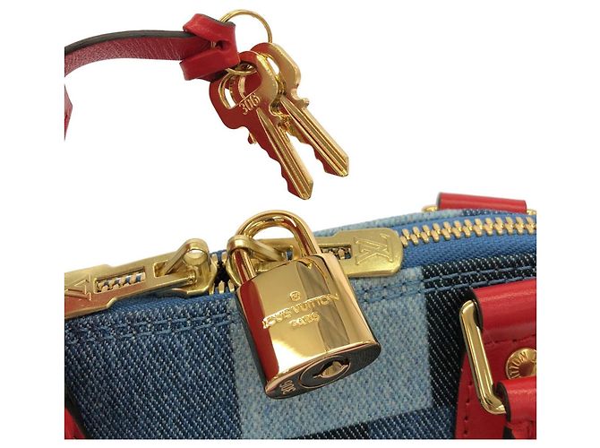 Bolso Louis Vuitton Denim Monogram Alma BB Roja - vista 4