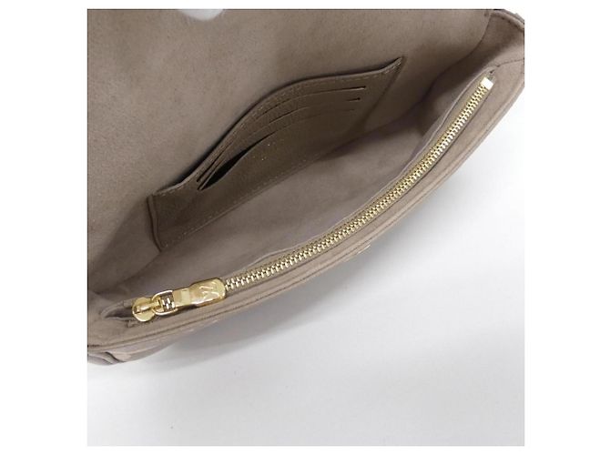 Portafoglio con catena Louis Vuitton Bicolor Monogram Empreinte Ivy Grigio Crudo - vista 6