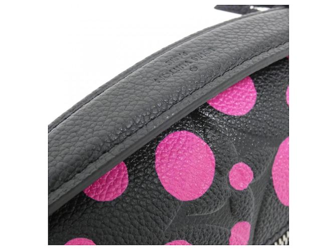 Handtasche Louis Vuitton Monogram Empreinte Pochette Métis MM Schwarz Fuschia - Ansicht 4