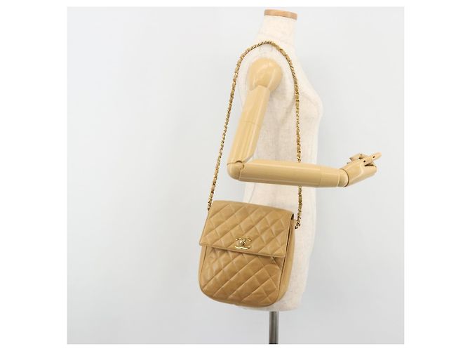 CHANEL Matelasse Chain Shoulder Bag Pelle Beige Oro CC Auth 188722 D'oro - vista 26