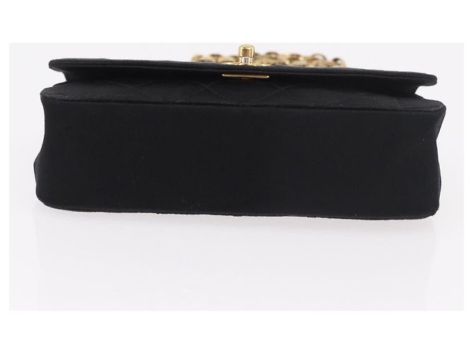 CHANEL Matelasse Chain Shoulder Bag Satin Black Gold CC Auth 187299V Nero D'oro - vista 5
