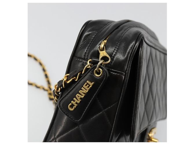 CHANEL Bolso de Hombro con Cadena de Piel de Cordero Negro y Oro Matelasse CC Auth yk20568SAV Dorado - vista 10