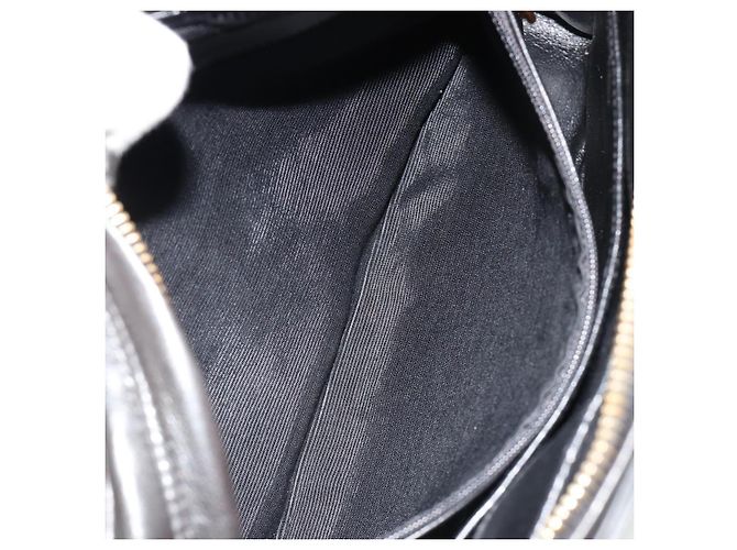 CHANEL Bolso de Hombro con Cadena de Piel de Cordero Negro y Oro Matelasse CC Auth yk20568SAV Dorado - vista 23