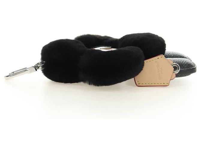 LOUIS VUITTON Monogram Eclipse Vivienne Fashionista Charm M02994 Auth 187602SM Monograma - vista 19