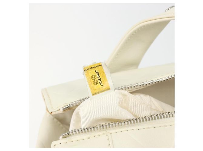 Borsa CHANEL V Stitch in pelle di agnello bianca argento CC Auth BA13606V Bianco - vista 11