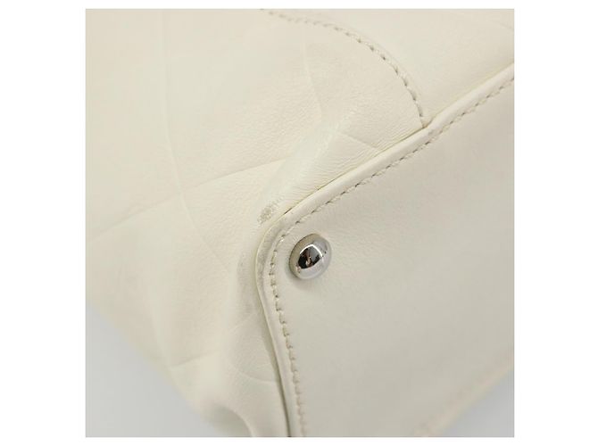 Borsa CHANEL V Stitch in pelle di agnello bianca argento CC Auth BA13606V Bianco - vista 15