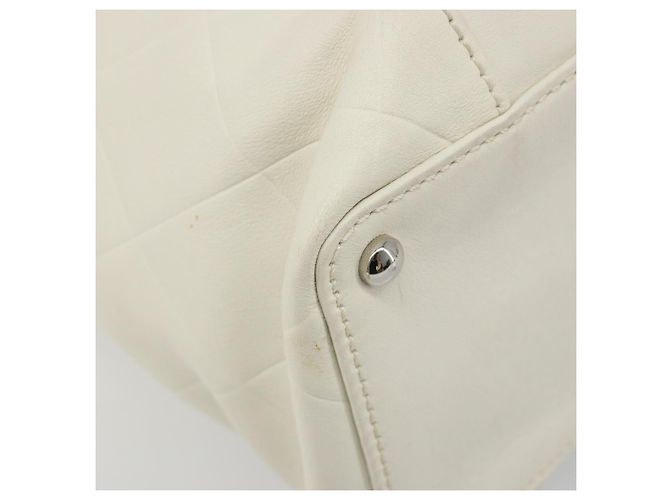 Borsa CHANEL V Stitch in pelle di agnello bianca argento CC Auth BA13606V Bianco - vista 17