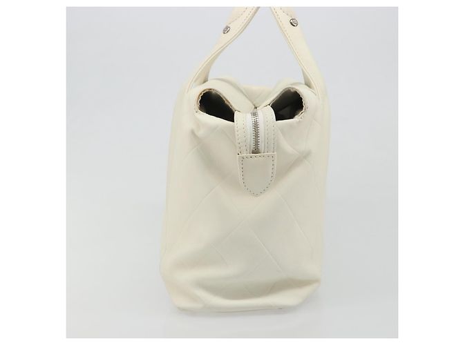 Borsa CHANEL V Stitch in pelle di agnello bianca argento CC Auth BA13606V Bianco - vista 3