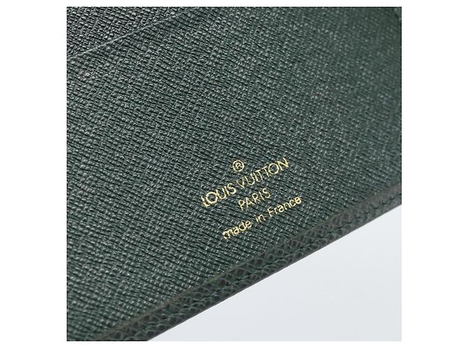 LOUIS VUITTON Funda de Agenda Taiga MM Day Planner Epicea R20403 LV Auth 189219 - vista 17