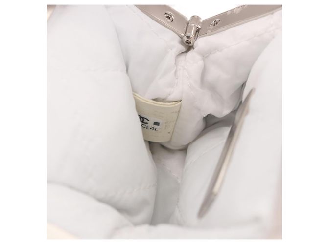 CHANEL Matelasse Chain Shoulder Bag Bore White Silver CC Auth 187487SAM Argento Bianco - vista 21