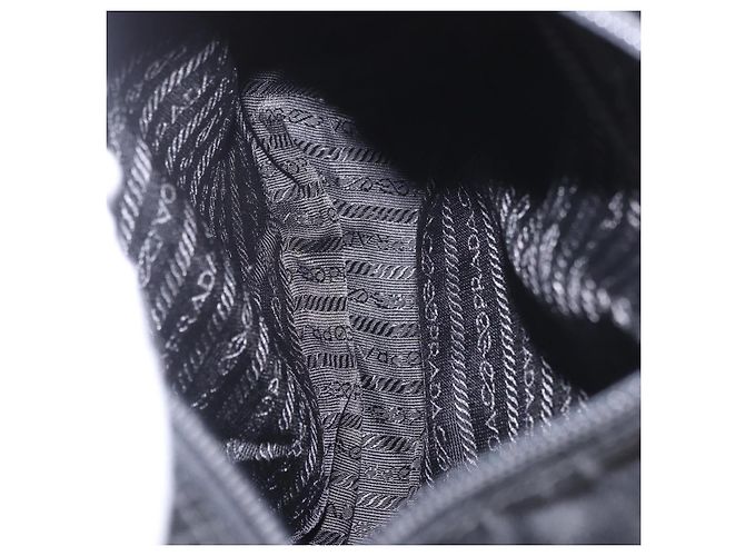 Borsa a tracolla PRADA Nylon Nero Argento Auth 189321A - vista 11