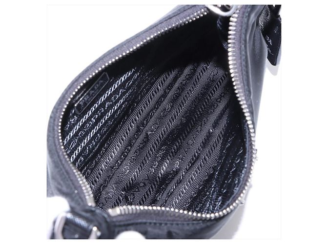 Prada Borsa a tracolla Re-Edition 2005 in nylon Econyl Black Nero - vista 5