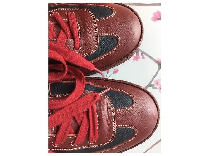 Hermès Boomerang Sneakers Pelle Bordeaux Blu 39.5 Bianco Bordò Blu scuro - vista 5