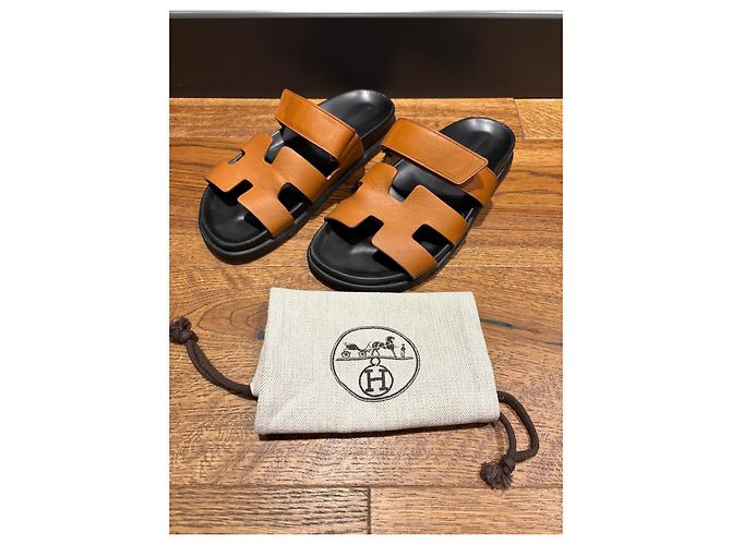 Hermès Sandali Chypre in pelle marrone - vista 10