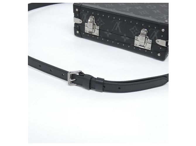 Clutch e bolsa de ombro Louis Vuitton Monogram Eclipse Preto - vista 4