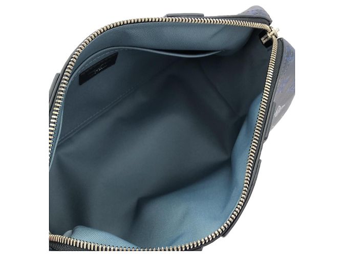Borsa Louis Vuitton Monogram Shadow City Keepall Boston Blu navy - vista 6