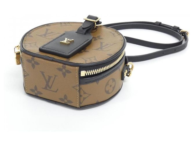 Borsa a Spalla Louis Vuitton Monogram Reverse Mini Boite Chapeau Marrone - vista 3