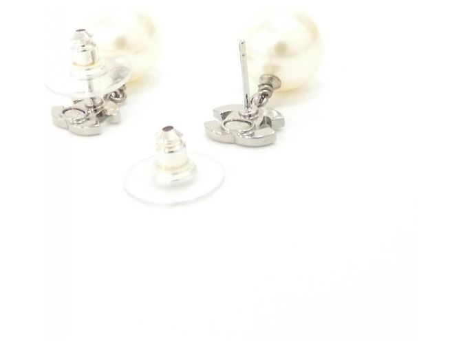 Orecchini a lobo Chanel 36138 Argento e Bianco - vista 3
